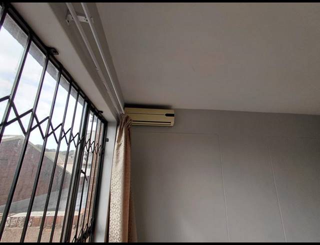 2 BEDROOM PROPERTY TO RENT IN OVERPORT